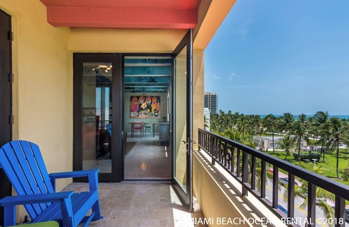 South Beach Apartment | The Netherland R5B on OceanDr + Park&Gym