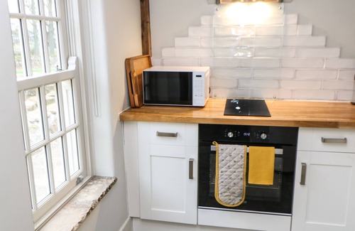 Richmond Cottage | THE NETTY, romantic, character holiday cottage in Richmond