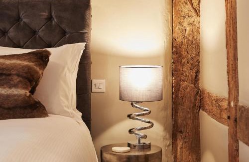 Woolhope Hotel | The New Inn