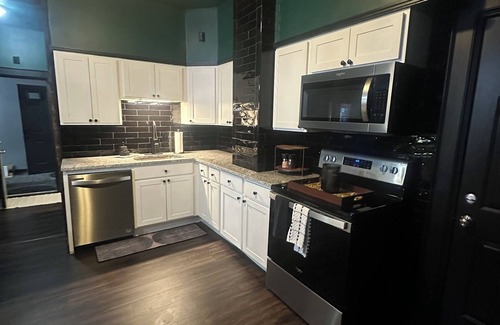 Williamsport Apartment | The Nightcap - Luxe 2BR - Downtown Williamsport