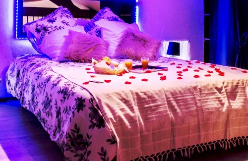 Bezenac Cottage | The Nightingale