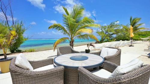 Colliers Bay House | The No Problem at Cottages