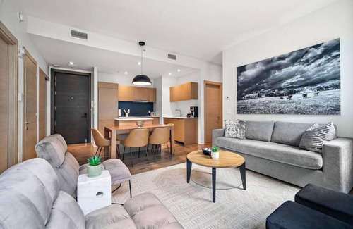 Old Montreal Apartment | The Nomad Saint Jacques
