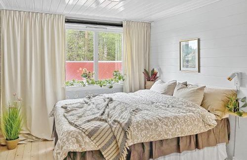 Stromstad Municipality House | The Nordby Cabin - 3 minutes from E6