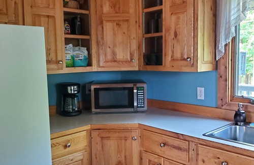 Puposky Cabin | The North Forty Cabin Retreat, private place for families, 30 min. from Bemidji