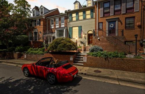 Old Town Alexandria House | The Nostalgic of Old Town