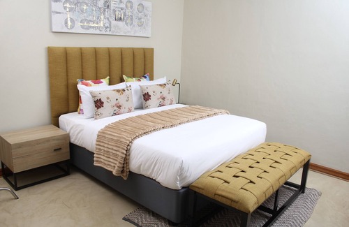 Gaborone Bed & Breakfast | The Oak Tree House