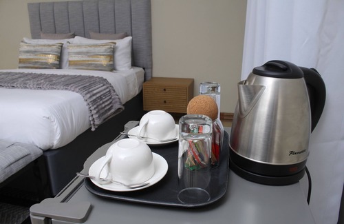 Gaborone Bed & Breakfast | The Oak Tree House