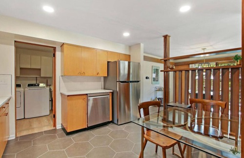 Waukegan House | The Oak Tree Ranch- Close to Naval Base