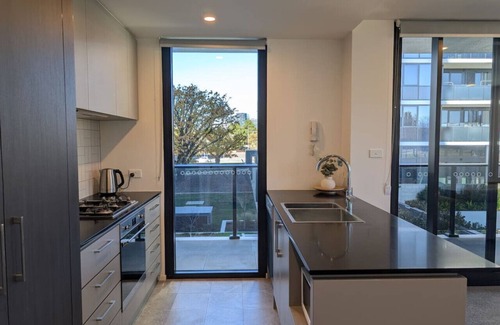 Phillip Apartment | The Oaks Apartment @Woden