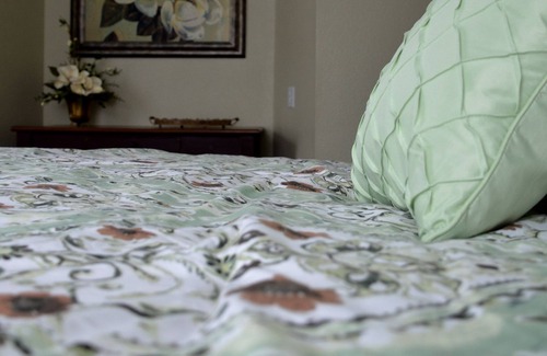 Sulphur Springs Bed & Breakfast | The Oaks Bed and Breakfast
