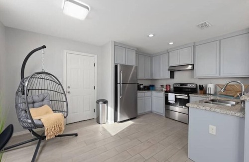 Edinburg Apartment | The Oaks. Spacious 3Br/2Ba.Gated/Parking