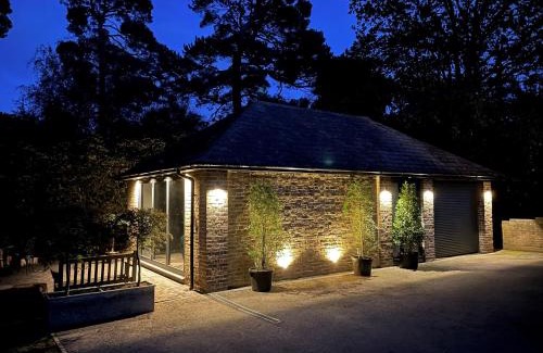 Dorking House | The Observatory Annexe
