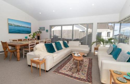 Rewa House | The Ocean Outlook - pure luxury accommodation