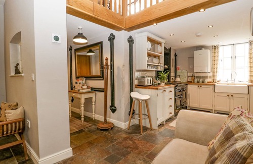 Pembridge Cottage | THE OLD BAKEHOUSE, pet friendly, with open fire in Pembridge