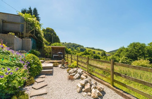 Pontesbury Cottage | THE OLD CHAPEL, pet friendly, with hot tub in Stiperstones