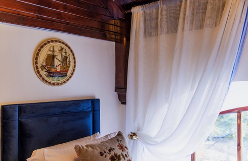 Halistra House | The Old Church. Three bedroom property with sea views and luxurious interiors.