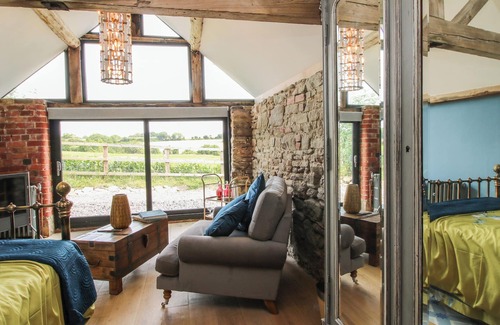Wheathill Cottage | THE OLD COW HOUSE, pet friendly, with open fire in Ditton Priors