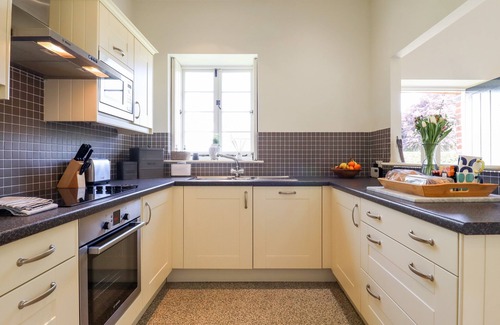Farningham Cottage | THE OLD DAIRY COTTAGE, family friendly, with a garden in Sevenoaks