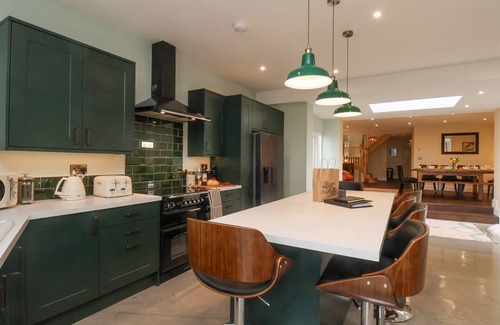 Briggswath House | THE OLD GUARD HOUSE, pet friendly, luxury holiday cottage in Whitby