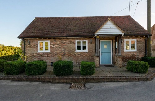 Linton House | The Old Pump House - One Bedroom House, Sleeps 3