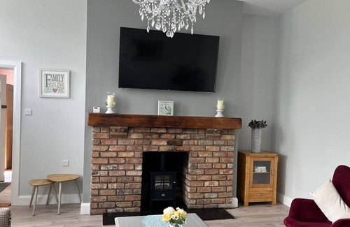 Lisnagunogue House | The Old School House, historic building *Newly refurbished, Pet Friendly*