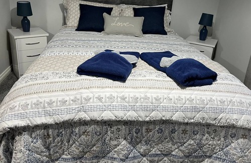 Lisnagunogue House | The Old School House, historic building *Newly refurbished, Pet Friendly*