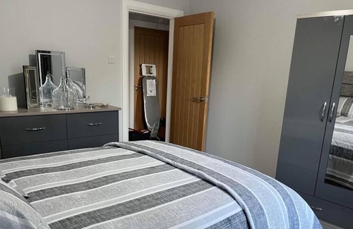 Lisnagunogue House | The Old School House, historic building *Newly refurbished, Pet Friendly*