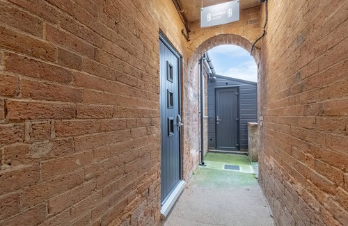Nottingham City Centre Apartment | The Old School House & Rooms- The Lace Market
