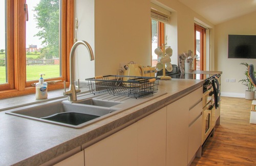 Ellenhall Cottage | THE OLD SMITHY, pet friendly, with a garden in Eccleshall