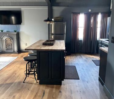 Mount Carmel Apartment | the old soda factory