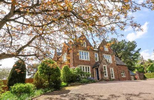 Tiverton House | The Old Vicarage