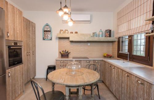 Koropi House | The Olive Home