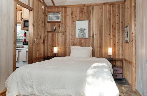 Centerville House | The Omni Cabin At Our Texas Ranch