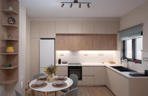 Palaio Faliro Apartment | The One With The Lemon Tree