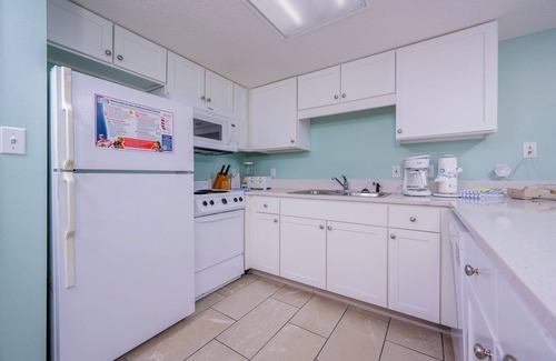 Gulf Shores Condo | The ONLY Hotel on the BEACH in Gulf Shores…that's just like a condo!