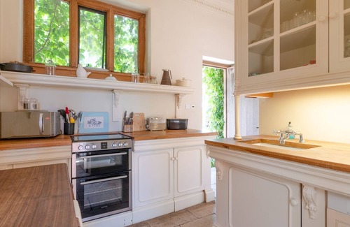 Biddestone House | The Orangery, Euridge - sleeps 4 guests in 2 bedrooms