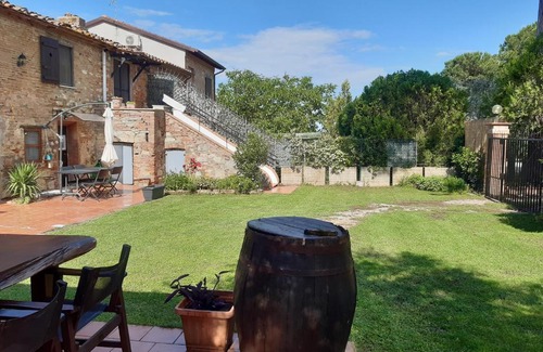 Castiglione del Lago Apartment | The Orchard House