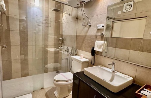 Brein Hotel | The Orchard Retreat & Spa, Srinagar