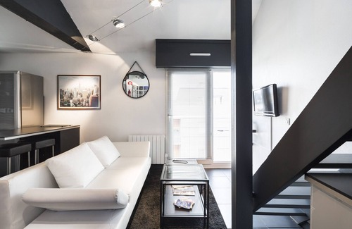 Madeleine-Champ de Mars Apartment | The orchestra, flat in the center with parking
