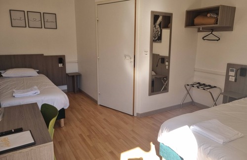 Riom-es-Montagnes Hotel | The Originals Access, Hôtel Le Lutéa