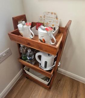 West Kingsdown House | The Otters by Brand Hatch