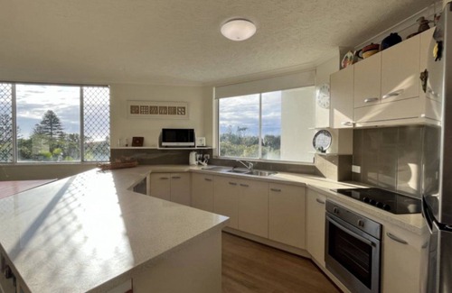 Currimundi Apartment | THE OUTLOOK UNIT 13 - Look no futher for a beauitful & peaceful holiday spot!