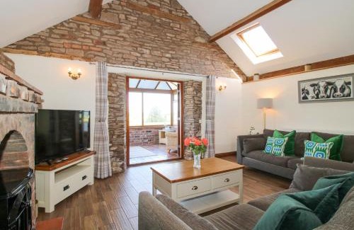 Leominster House | The Owl Barn