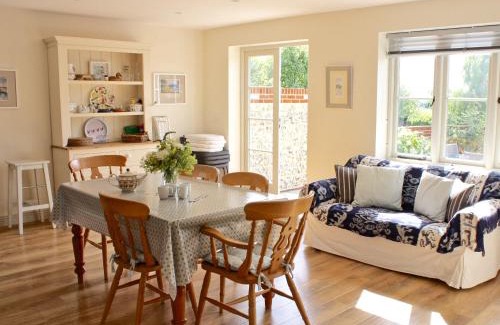West Meon House | The Owl House