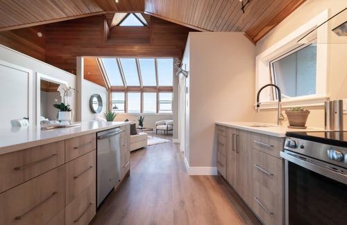 Otter Point House | The Owls Nest.