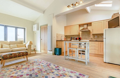 Shipston on Stour Cottage | THE PADDOCK, pet friendly, with a garden in Shipston-On-Stour