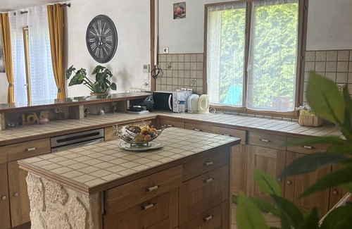 Cosne-Cours-sur-Loire House | The Palm grove
