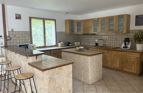 Cosne-Cours-sur-Loire House | The Palm grove