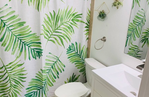 Loma Alta Apartment | The Palm Oasis